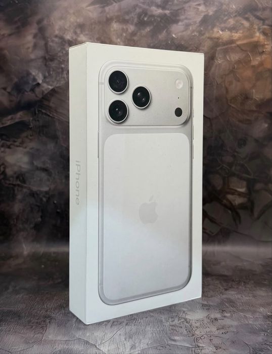 Новый запакованный Iphone 17 Pro max 256gb ,год гарантии