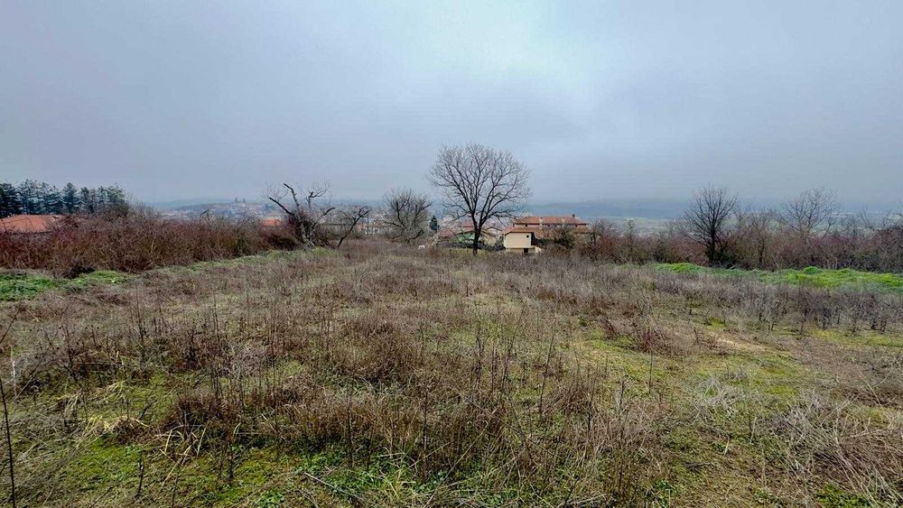 Парцел в регулация гр.Дебелец