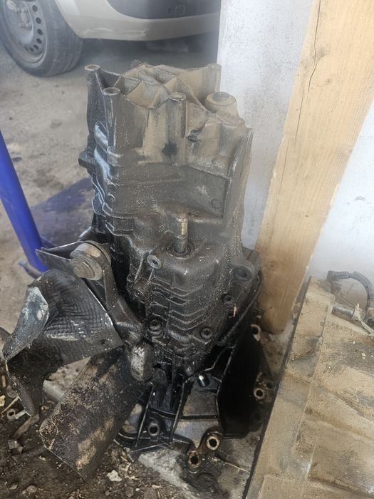 Cutie De Viteze Vw Passat B5, B5.5 1996-2005 1.8 Benzina 5 Plus 1 Manu