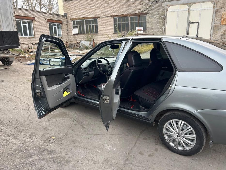 Lada priora 2012 года продам
