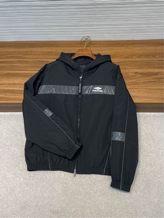 Geaca Balenciaga , calitate premium , pe comanda , noua , XL