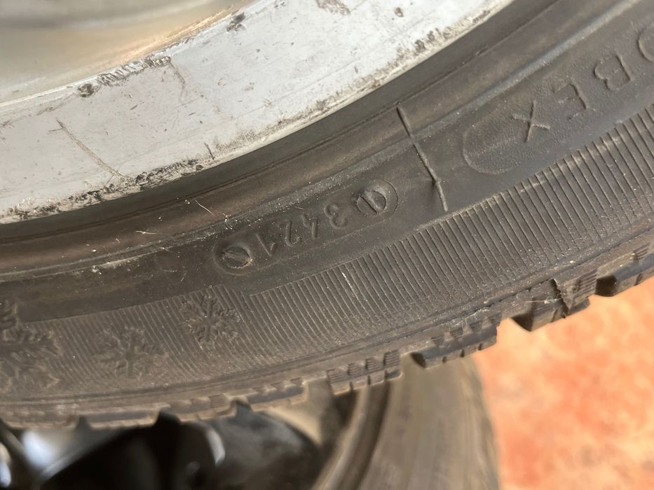 Джанти с гуми Style 44 BMW 225/45/17 Зимни