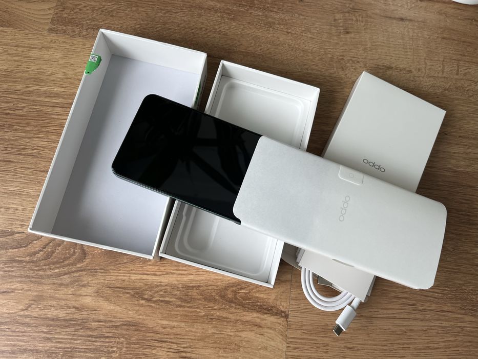OPPO A5 5G  чисто нов, оригинална опаковка