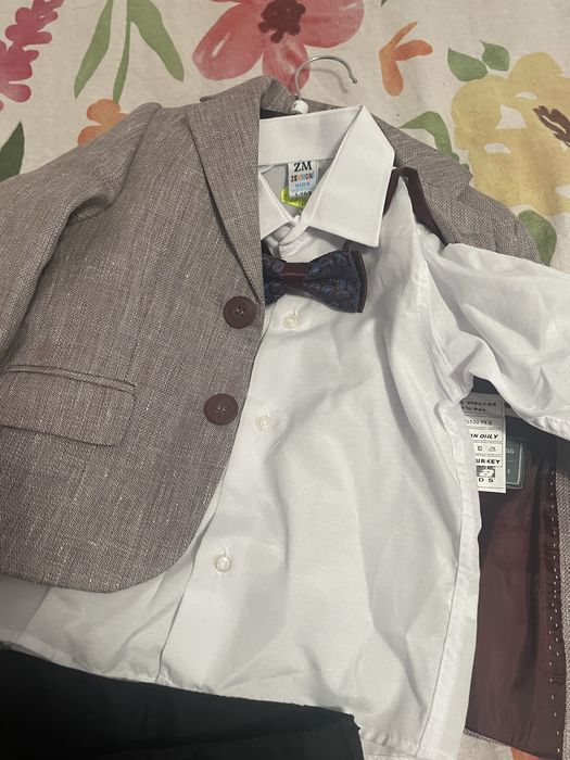 Vand 2 costumase baiaetel