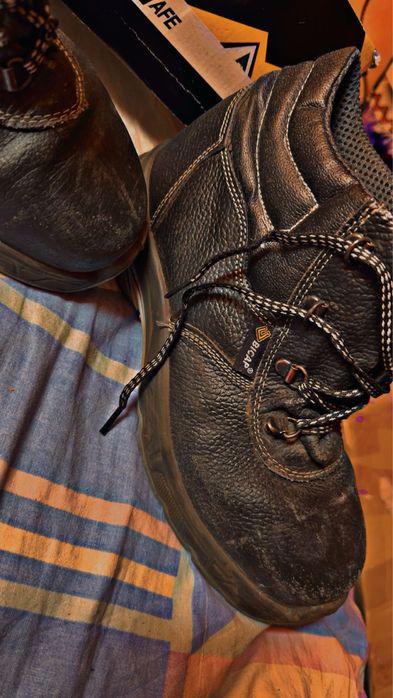 Bocanci protecție Bicap cu bombeu metalic, mărimea 41, rezistenți