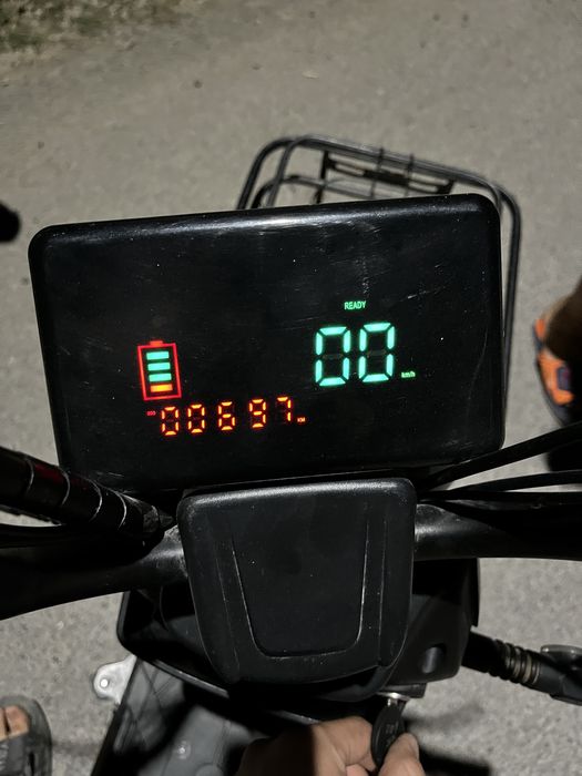 Мопед скутер