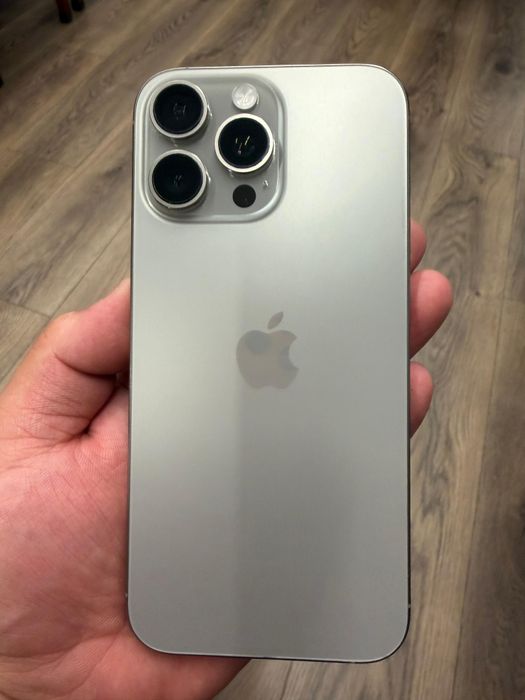 Apple 16 pro max 512