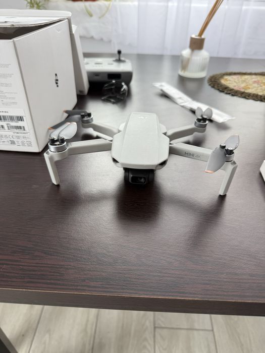 Drona DJI Mini 4K, 4K30, 12MP