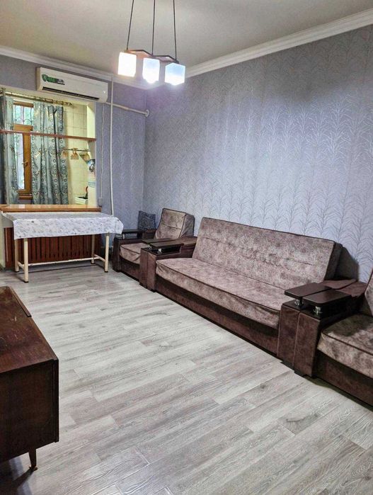 юнусобод 11 кв метро Юнусабад 2 хона Срочно сотаман