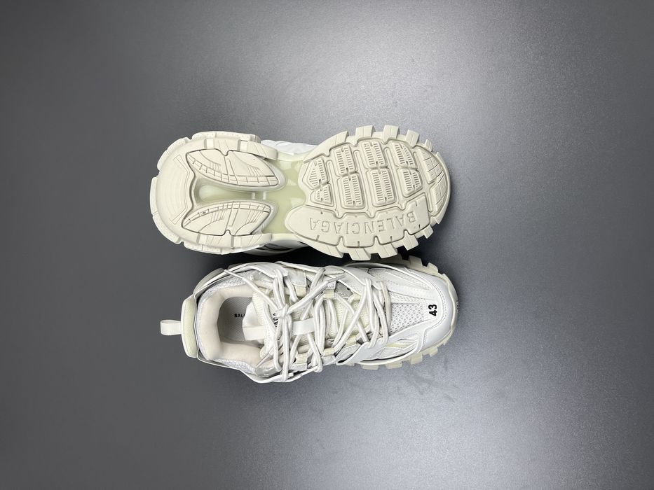 Vand Balenciaga Track white