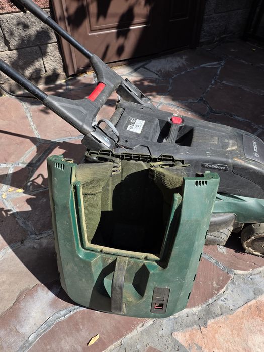 Газонокосилка AdvancedRotak 760 BOSCH