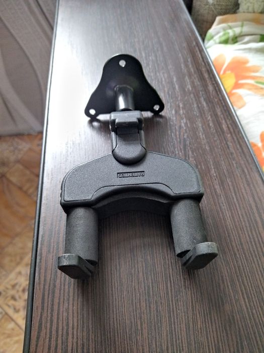 Продам держатель гитары