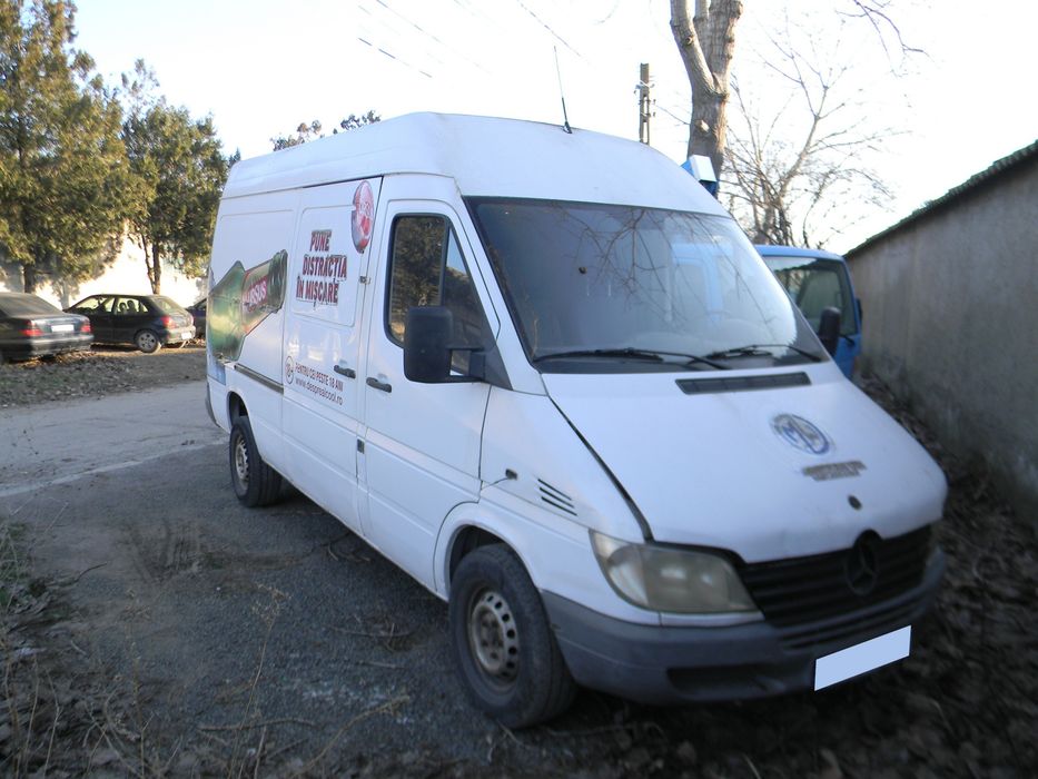 Dezmembrari Mercedes-Benz SPRINTER (W903) (1998-2005) 208 CDI Motorina