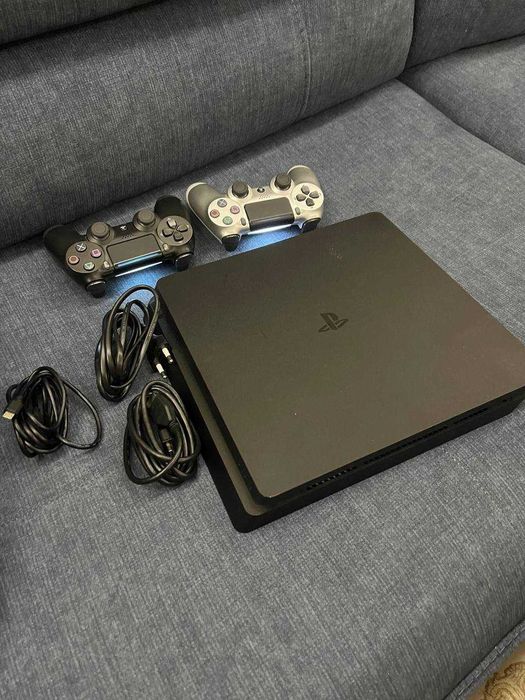 Продается Playstation 4