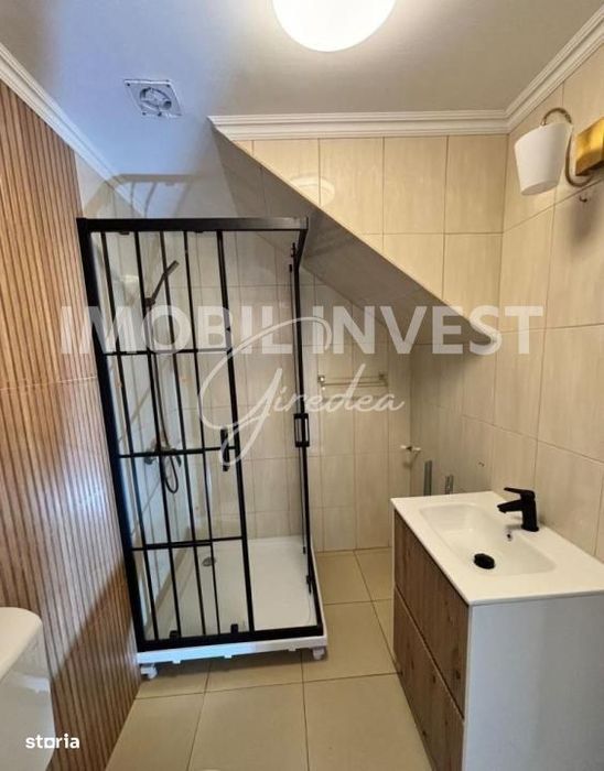 Apartament cu 5 camere, scara interioara, 4 bai, finisaje moderne