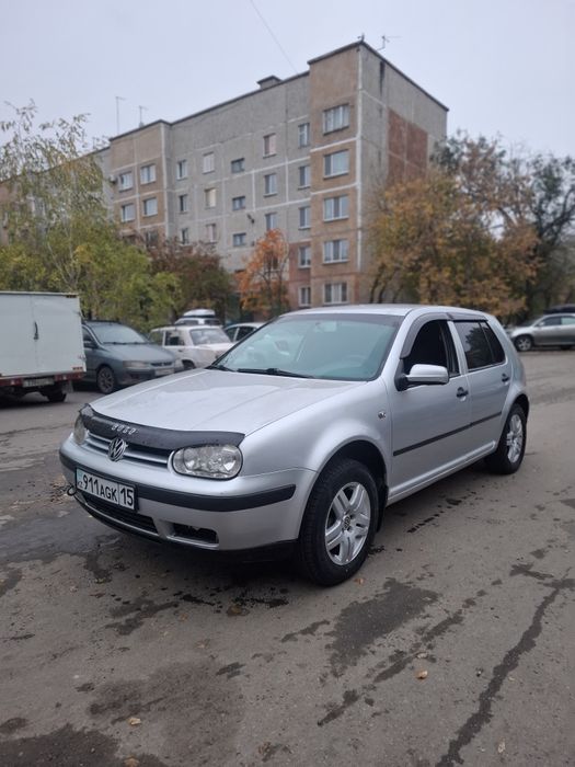 Volkswagen Golf 4 2001гв