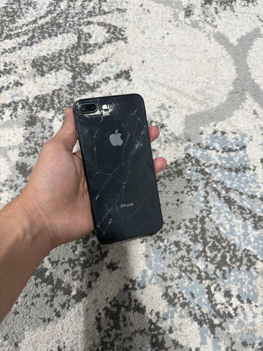Iphone 8 plus sotiladi