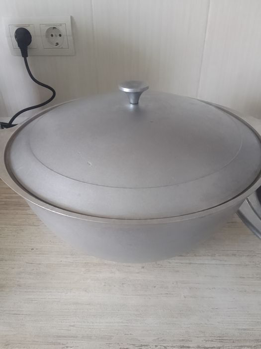 Продам казан чугунный российский на 7.5литров за 15000тенге