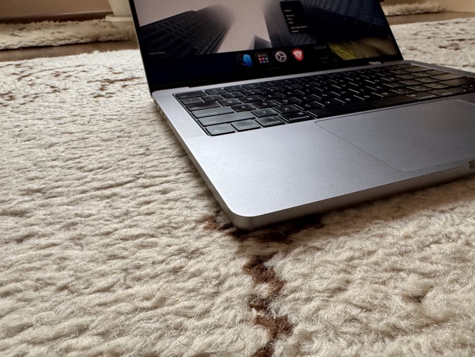 MacBook Pro M2 Pro 14" 10CPU 16 GPU 32GB 512GB SSD US