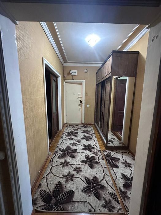 Куйлик 6да узимнинг 4 хонали квартирамни ижарага бераман. Куйлюк 6