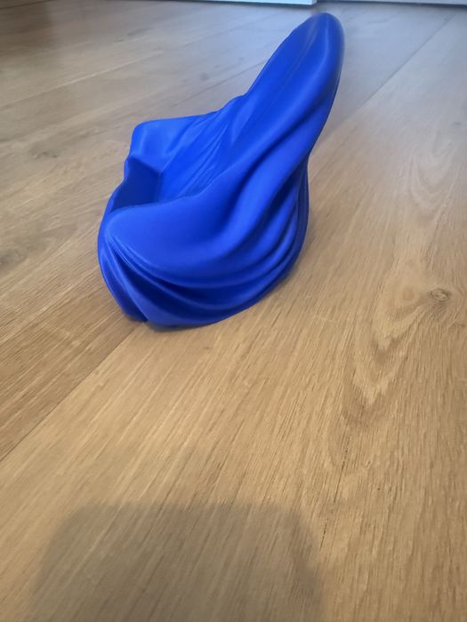 Дизайнерска поставка за телефон/3D принт/Модерен дизайн