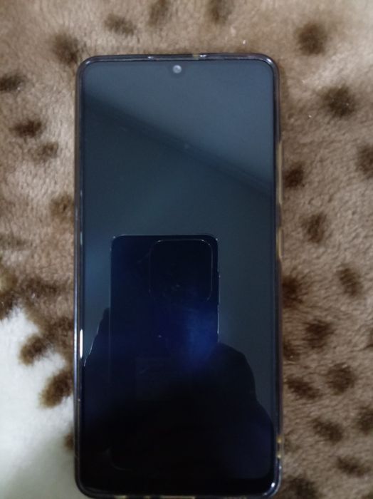 Продаётся телефон