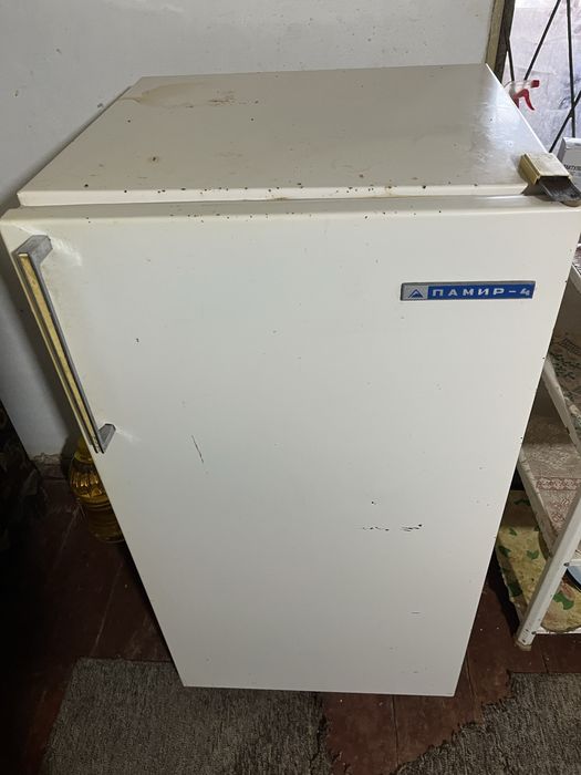 Холодильник Памир-4 в рабочем состоянии