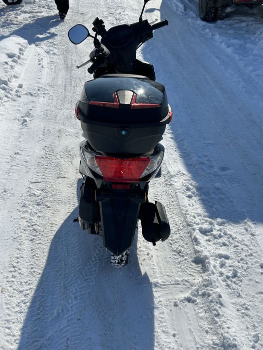 новый мопед м8.