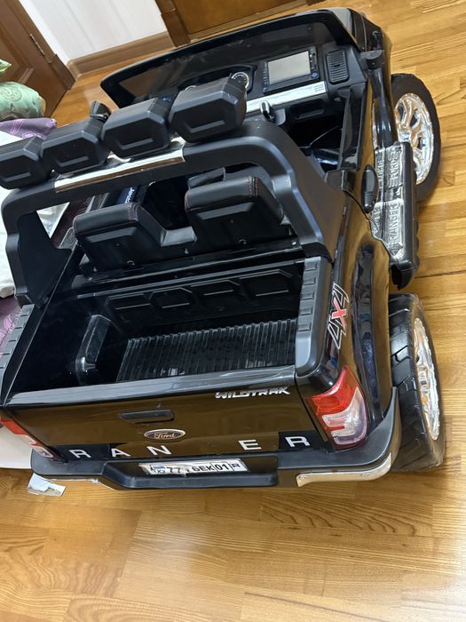 Продаю автомобиль.