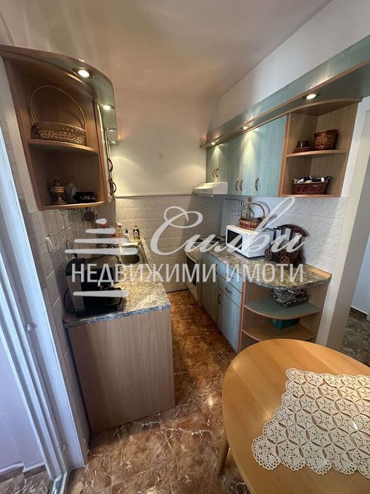 Двустаен ТУХЛЕН апартамент - кв.Център