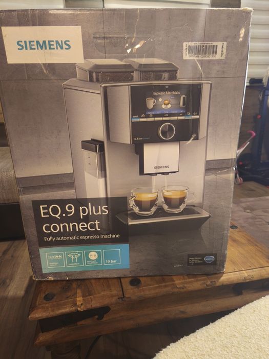 Продавам кафе робот Siemens EQ 9 s700