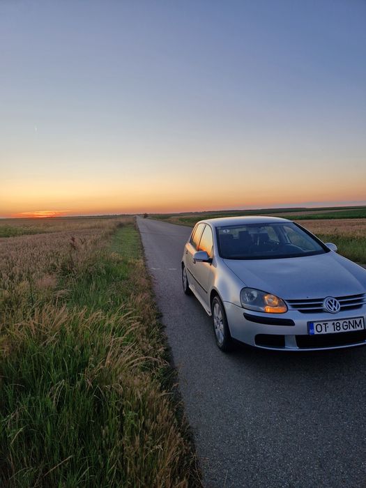 VOLKSWAGEN Golf 2005 — imagine 5