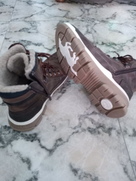 Нови мъжки обувки