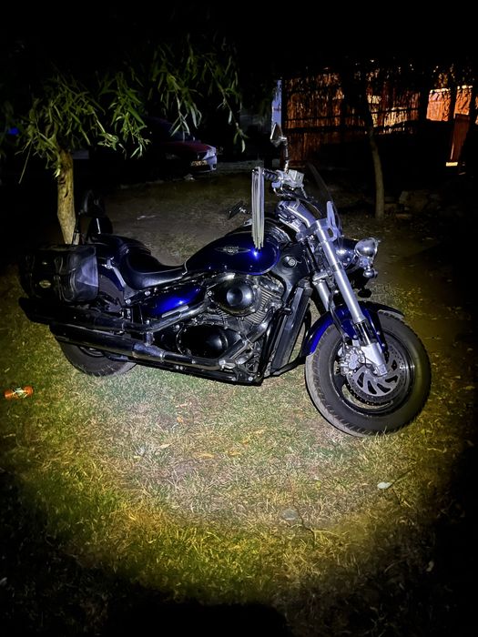 Suzuki intruder m800