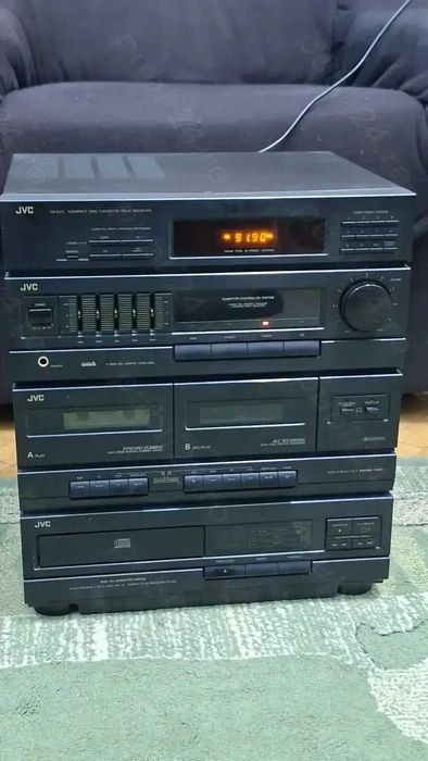 Sistem audio (combină muzicală) JVC CA-E21L, pick-up AL-E21, boxe Akai