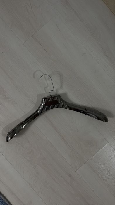 Стильные плечики для одежды