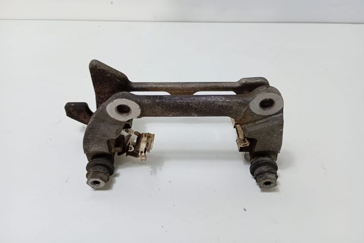 Suport etrier  stanga spate 8K0615425C Audi A4 B8/8K seria