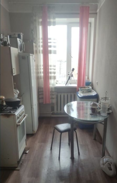 Продам 1ком.квартиру район Каз.театра.