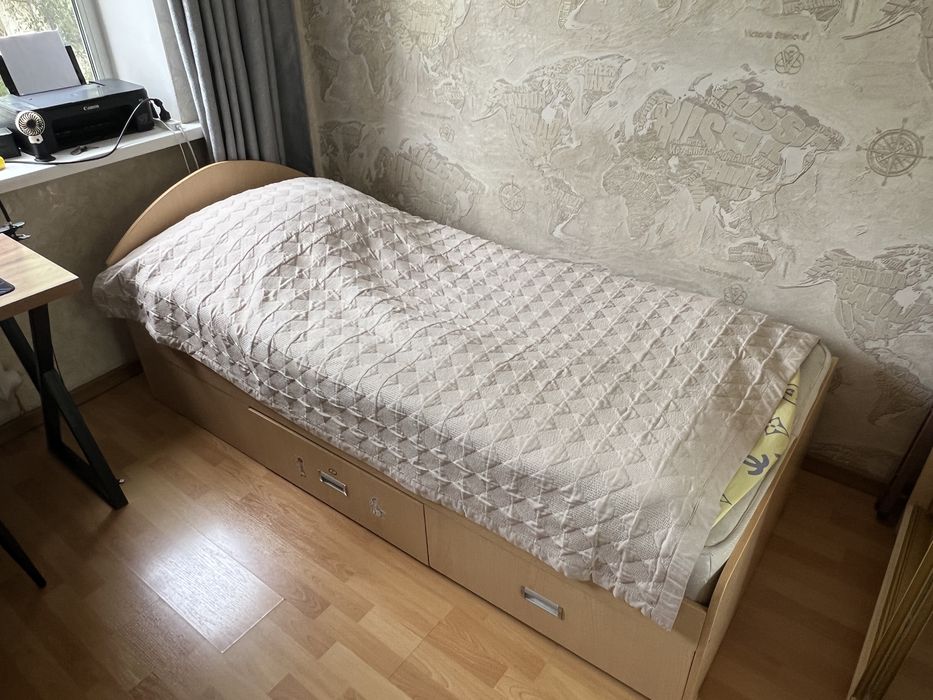 Кровать односпальная