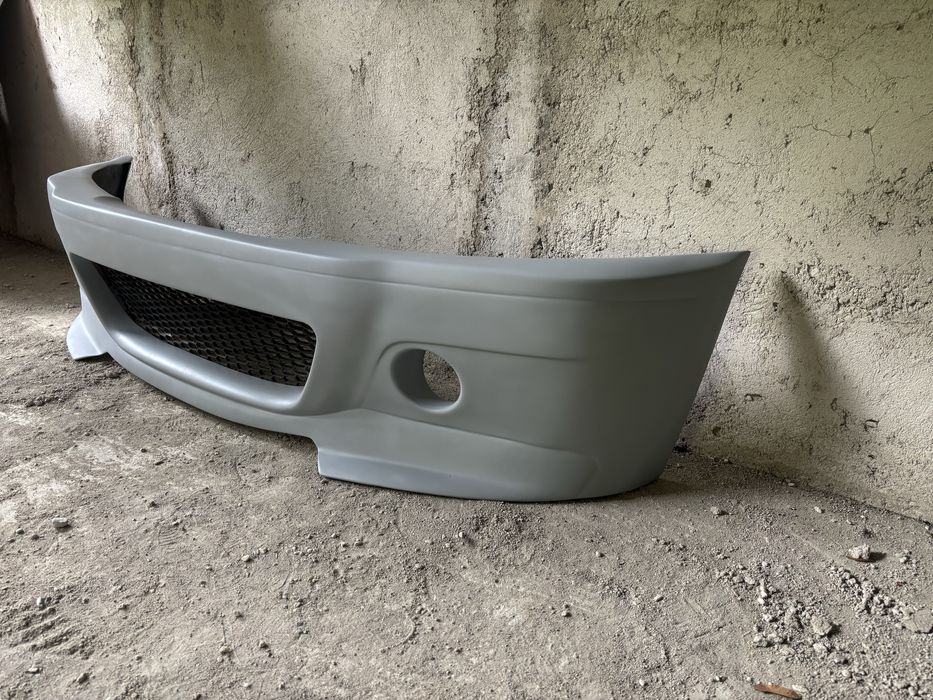 Bara fata Bmw e46 M3 CSL