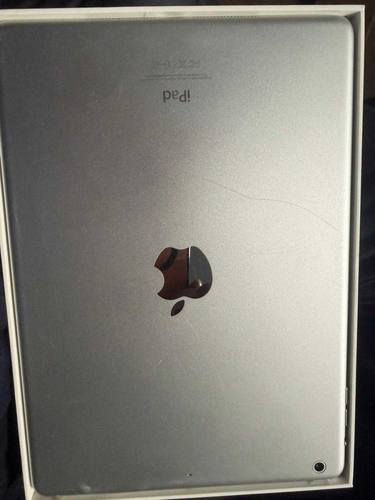 Tabletă Apple iPad 9 64GB Space Gray – Pentru Piese / Reparații