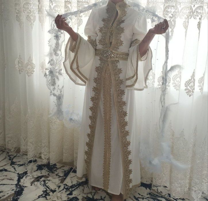 Абая белая ансамбл