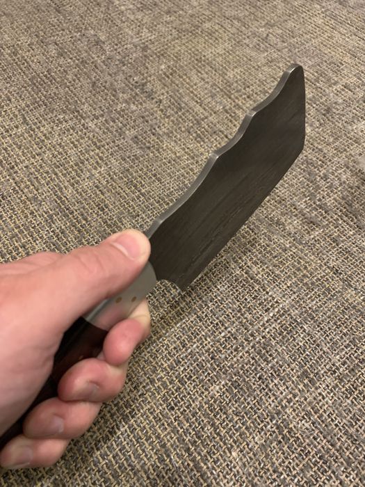 Ръчно кован ловен нож от дамаска стомана