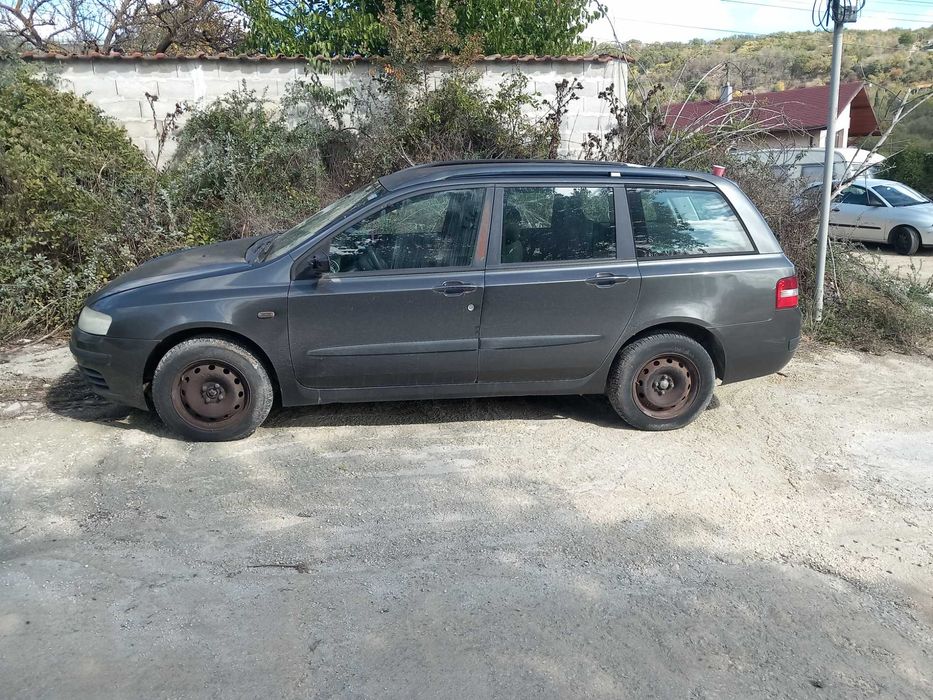 Продавам на части фиат стило 1.9 jtd