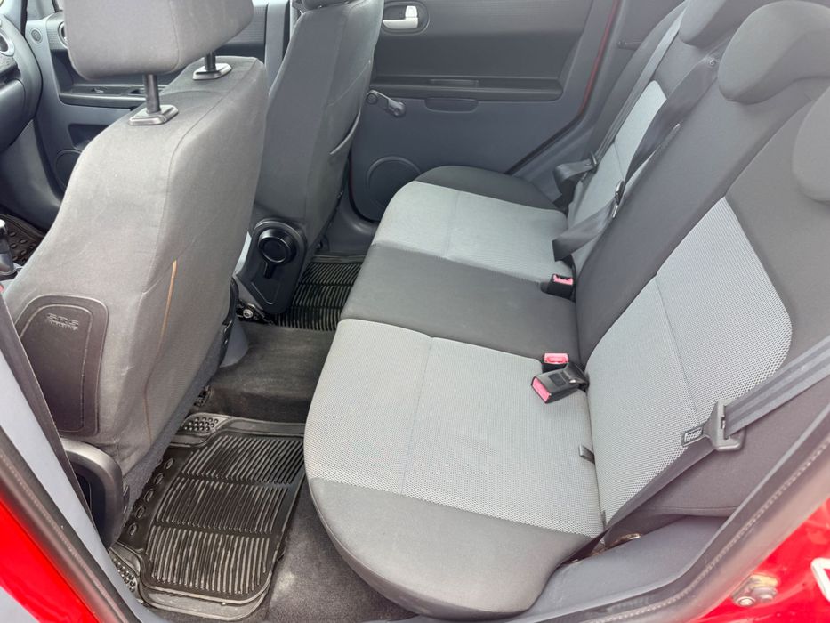 Mitsubishi Colt 1.3i 95 кс., 5 ск., 95000 км., 2009 г., евро 4, обслужена, поддържана редовно, много добро състояние, 2 ключа, реални километри.
