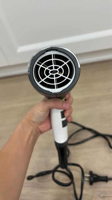 Продам фен remington