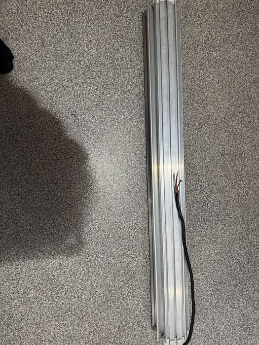 Продам промышленную лампу