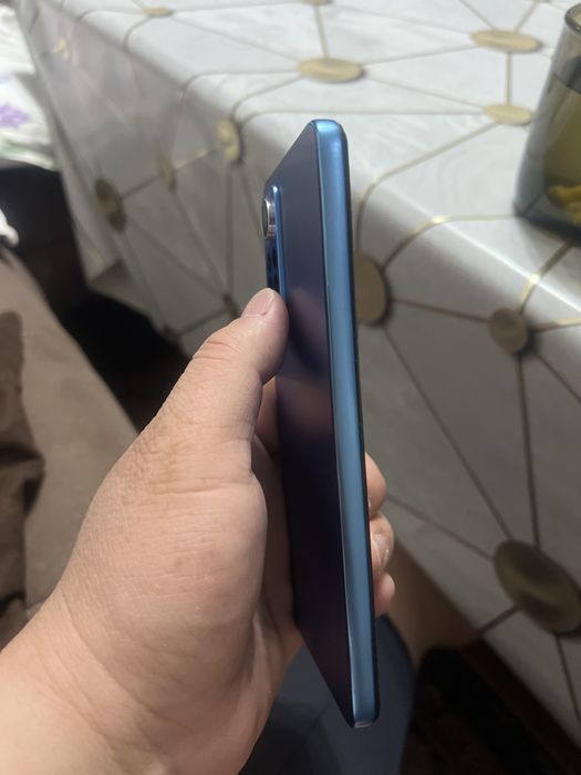Surochna sotiladi redmi not 12 pro