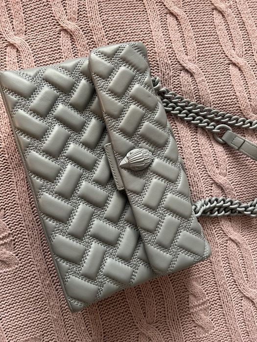 Оригинална кожена чанта Kurt Geiger London Kensington – светлосива