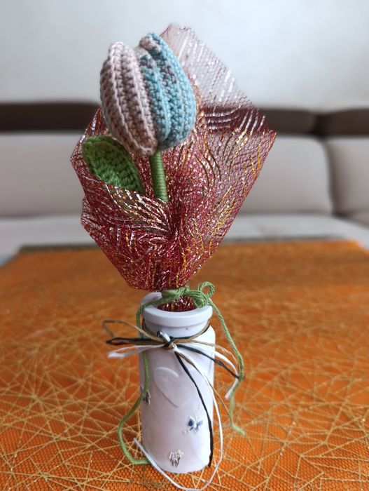 Ръчно изработено плетено цвете– Идеален подарък за 8 март